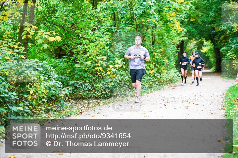 12.10.2025 - Bramfelder Halbmarathon 2025 Dr. Thomas Lammeyer http://msf.ph/oto/9341654 12.10.2025 09:52:31 Laufen 2717, 2438, 2897 meine-sportfotos.de
