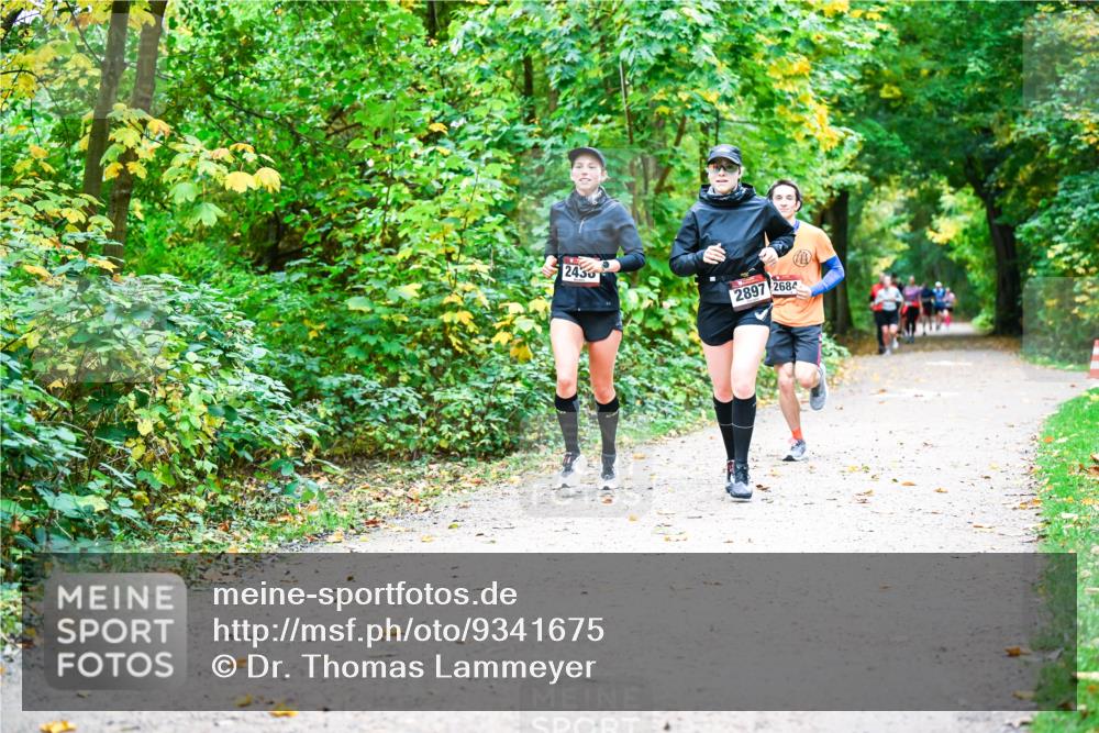 12.10.2025 - Bramfelder Halbmarathon 2025 Dr. Thomas Lammeyer http://msf.ph/oto/9341675 12.10.2025 09:52:35 Laufen 2430, 2897, 2684 meine-sportfotos.de