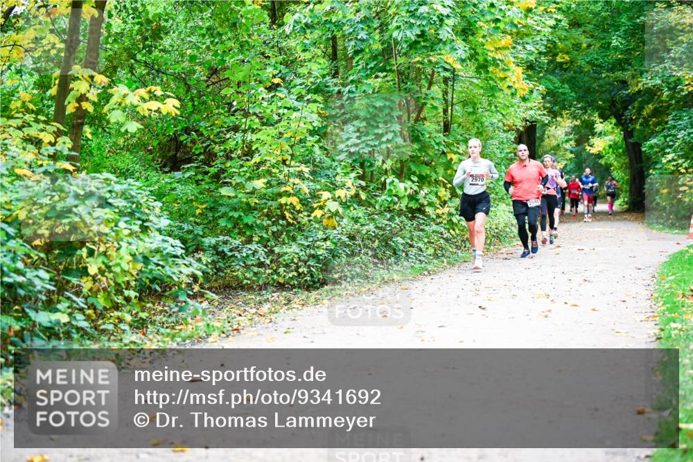 12.10.2025 - Bramfelder Halbmarathon 2025 Dr. Thomas Lammeyer http://msf.ph/oto/9341692 12.10.2025 09:52:44 Laufen 2970 meine-sportfotos.de