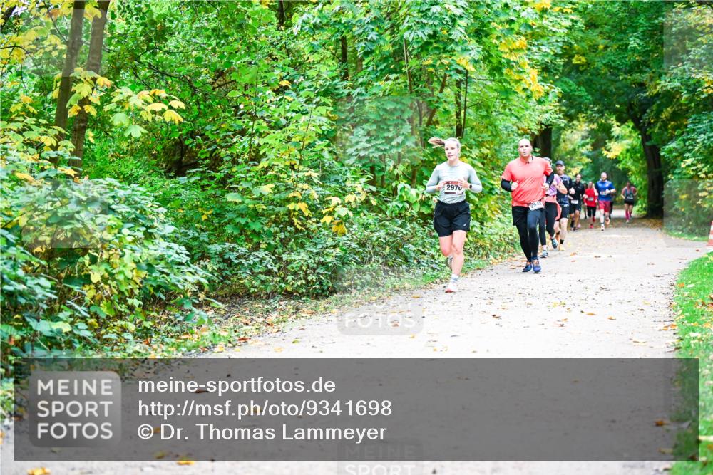 12.10.2025 - Bramfelder Halbmarathon 2025 Dr. Thomas Lammeyer http://msf.ph/oto/9341698 12.10.2025 09:52:45 Laufen 2970 meine-sportfotos.de