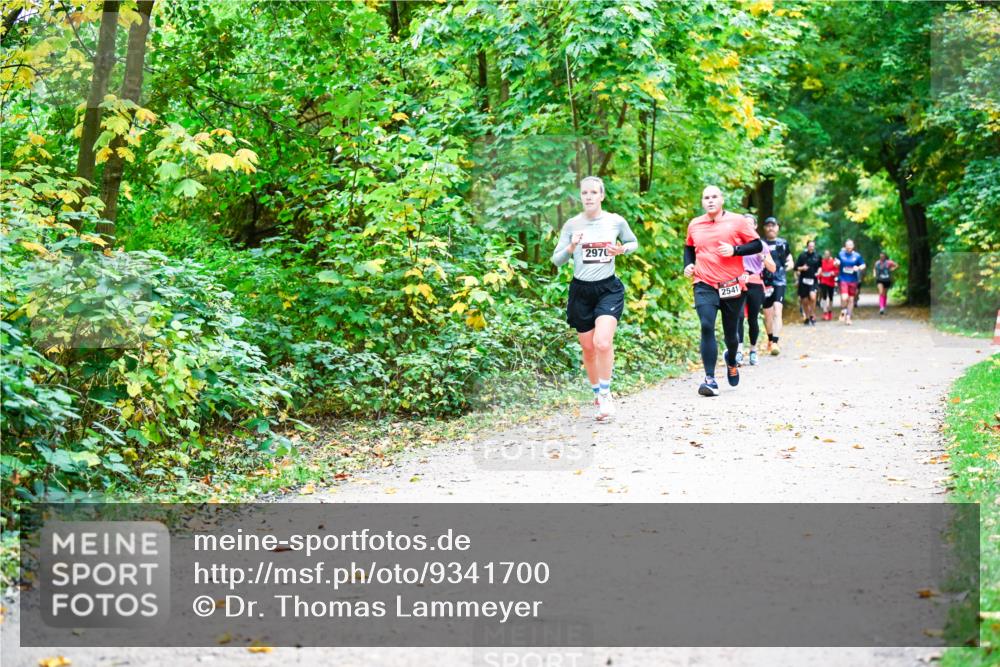 12.10.2025 - Bramfelder Halbmarathon 2025 Dr. Thomas Lammeyer http://msf.ph/oto/9341700 12.10.2025 09:52:45 Laufen 2970, 2541 meine-sportfotos.de