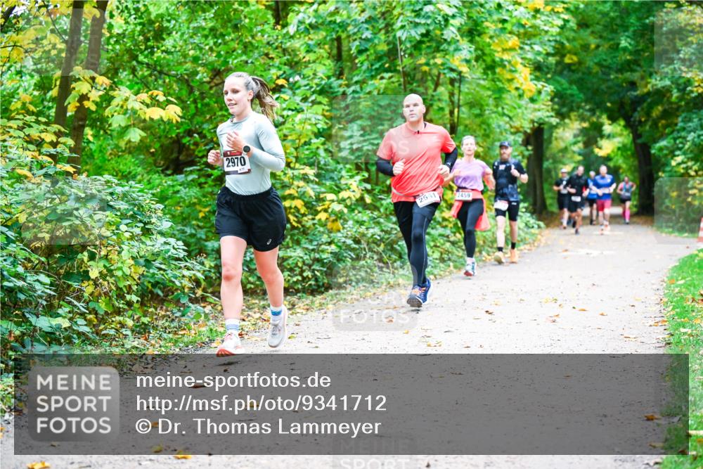 12.10.2025 - Bramfelder Halbmarathon 2025 Dr. Thomas Lammeyer http://msf.ph/oto/9341712 12.10.2025 09:52:47 Laufen 2970, 2541, 2459 meine-sportfotos.de