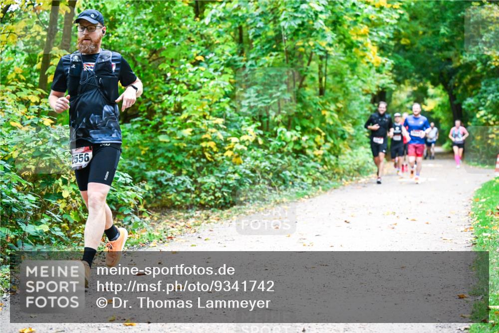 12.10.2025 - Bramfelder Halbmarathon 2025 Dr. Thomas Lammeyer http://msf.ph/oto/9341742 12.10.2025 09:52:51 Laufen 2556 meine-sportfotos.de