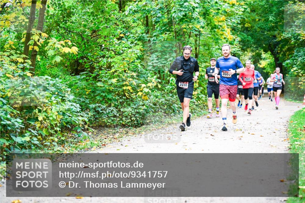 12.10.2025 - Bramfelder Halbmarathon 2025 Dr. Thomas Lammeyer http://msf.ph/oto/9341757 12.10.2025 09:52:54 Laufen 2910, 2468, 260, 2535, 2605 meine-sportfotos.de
