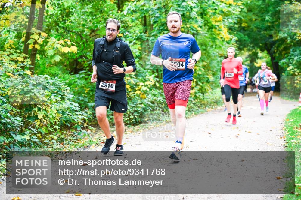 12.10.2025 - Bramfelder Halbmarathon 2025 Dr. Thomas Lammeyer http://msf.ph/oto/9341768 12.10.2025 09:52:56 Laufen 2910, 04, 2605 meine-sportfotos.de