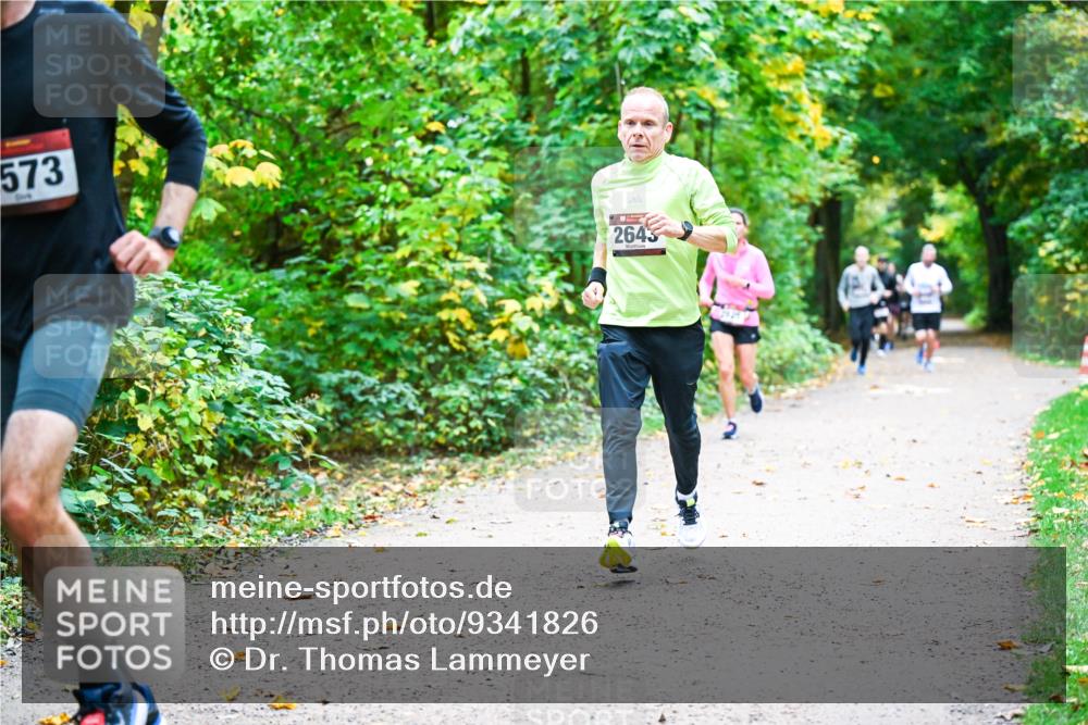 12.10.2025 - Bramfelder Halbmarathon 2025 Dr. Thomas Lammeyer http://msf.ph/oto/9341826 12.10.2025 09:53:06 Laufen 573, 480, 2643 meine-sportfotos.de