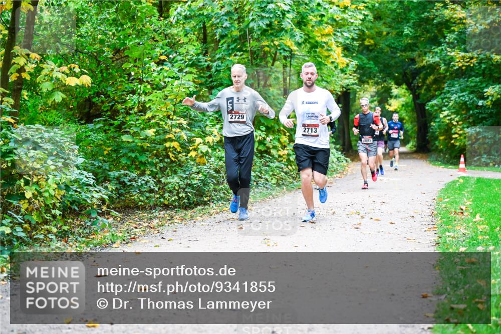 12.10.2025 - Bramfelder Halbmarathon 2025 Dr. Thomas Lammeyer http://msf.ph/oto/9341855 12.10.2025 09:53:13 Laufen 2729, 2713, 2685 meine-sportfotos.de