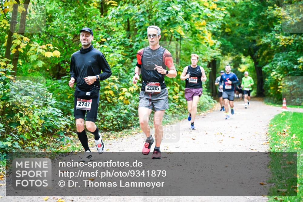12.10.2025 - Bramfelder Halbmarathon 2025 Dr. Thomas Lammeyer http://msf.ph/oto/9341879 12.10.2025 09:53:16 Laufen 2747, 2685, 2864 meine-sportfotos.de