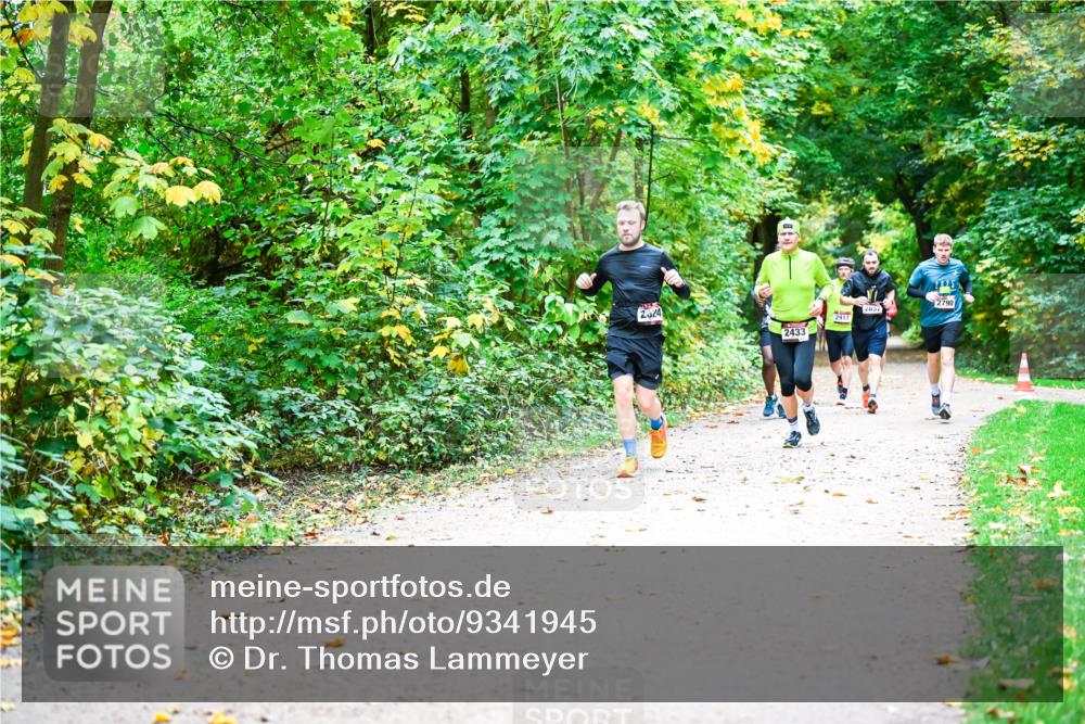 12.10.2025 - Bramfelder Halbmarathon 2025 Dr. Thomas Lammeyer http://msf.ph/oto/9341945 12.10.2025 09:53:29 Laufen 2125, 2524, 2790, 2657, 2917, 2433 meine-sportfotos.de