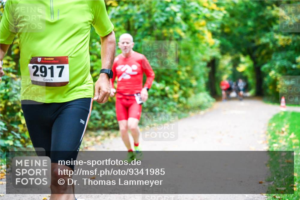 12.10.2025 - Bramfelder Halbmarathon 2025 Dr. Thomas Lammeyer http://msf.ph/oto/9341985 12.10.2025 09:53:36 Laufen 2917 meine-sportfotos.de