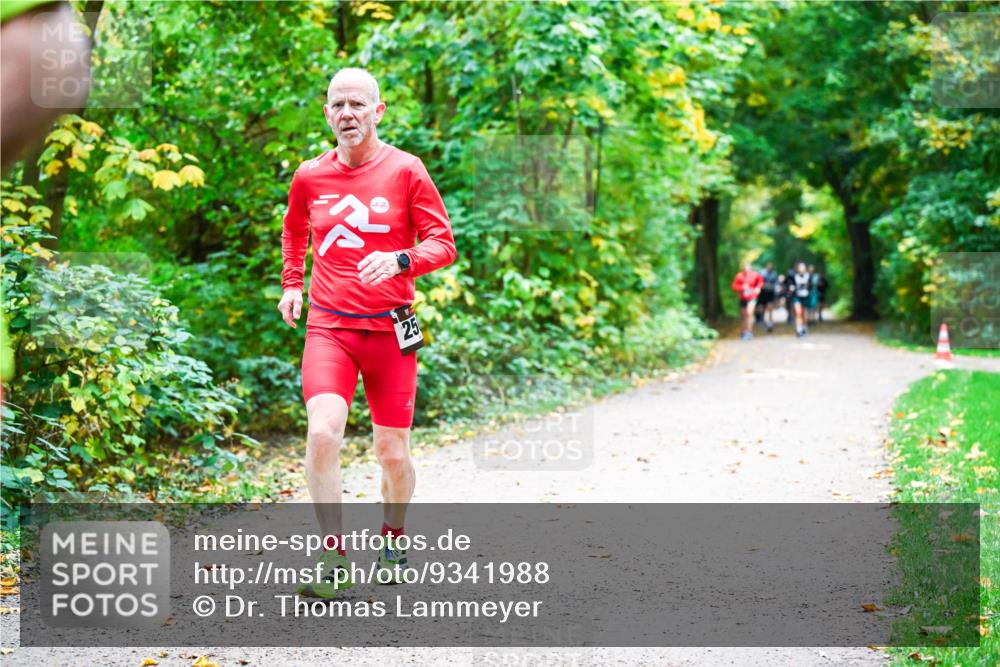 12.10.2025 - Bramfelder Halbmarathon 2025 Dr. Thomas Lammeyer http://msf.ph/oto/9341988 12.10.2025 09:53:37 Laufen 25 meine-sportfotos.de