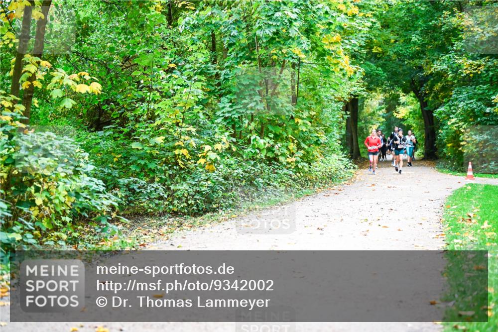 12.10.2025 - Bramfelder Halbmarathon 2025 Dr. Thomas Lammeyer http://msf.ph/oto/9342002 12.10.2025 09:53:39 Laufen  meine-sportfotos.de