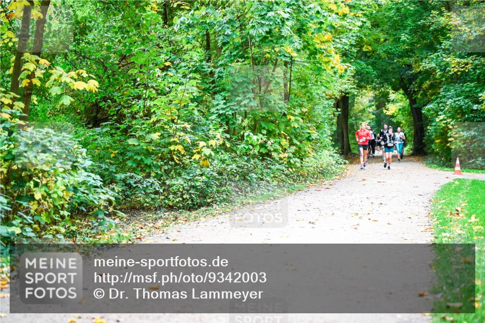 12.10.2025 - Bramfelder Halbmarathon 2025 Dr. Thomas Lammeyer http://msf.ph/oto/9342003 12.10.2025 09:53:39 Laufen  meine-sportfotos.de