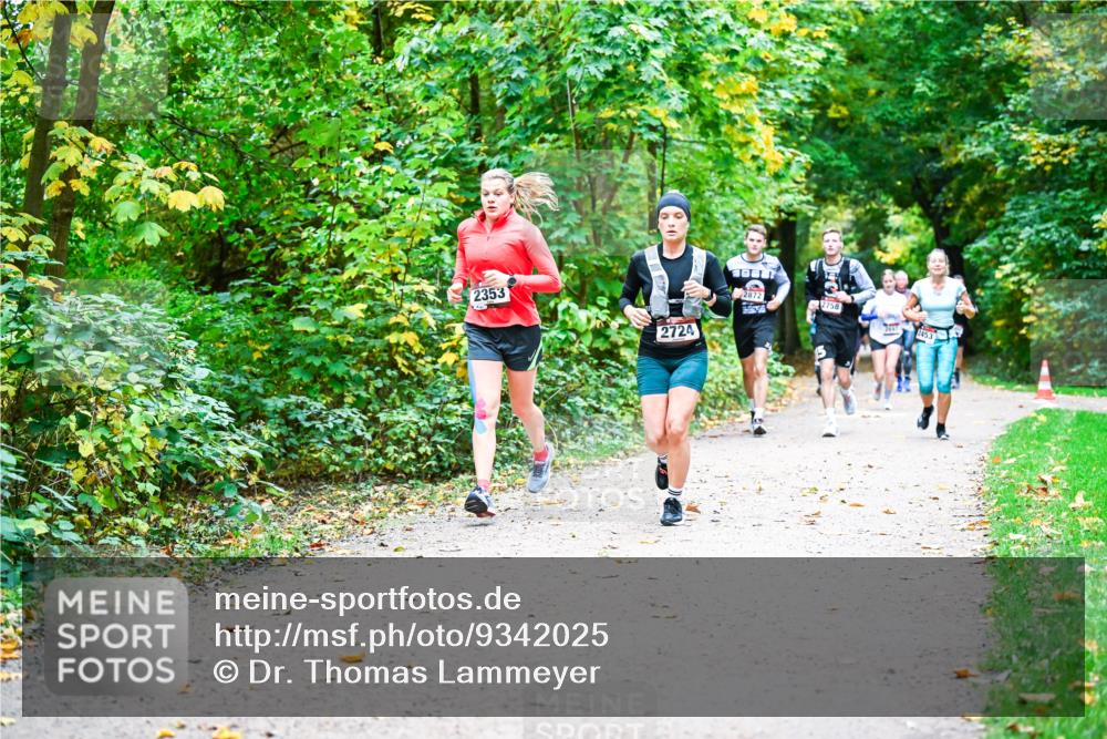 12.10.2025 - Bramfelder Halbmarathon 2025 Dr. Thomas Lammeyer http://msf.ph/oto/9342025 12.10.2025 09:53:48 Laufen 2724 meine-sportfotos.de