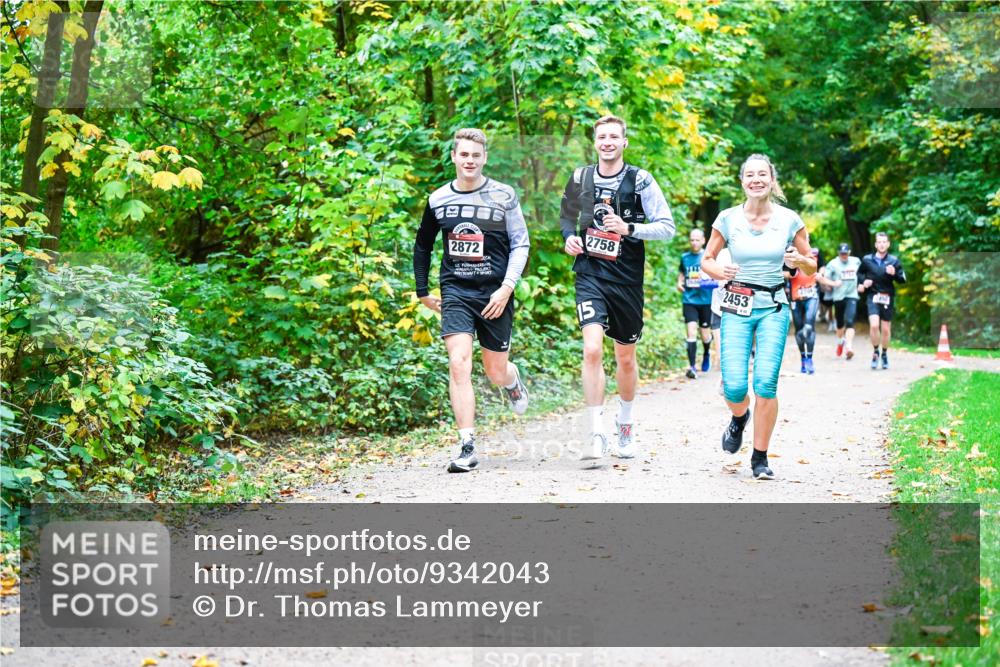 12.10.2025 - Bramfelder Halbmarathon 2025 Dr. Thomas Lammeyer http://msf.ph/oto/9342043 12.10.2025 09:53:51 Laufen 2872, 2758, 15, 2453 meine-sportfotos.de