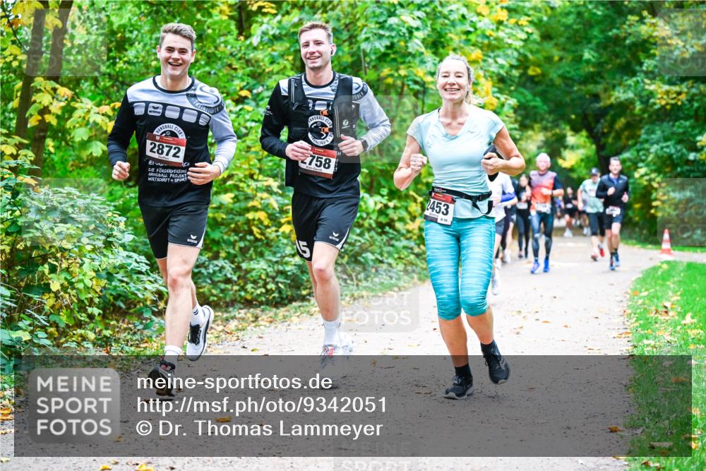 12.10.2025 - Bramfelder Halbmarathon 2025 Dr. Thomas Lammeyer http://msf.ph/oto/9342051 12.10.2025 09:53:52 Laufen 2453 meine-sportfotos.de