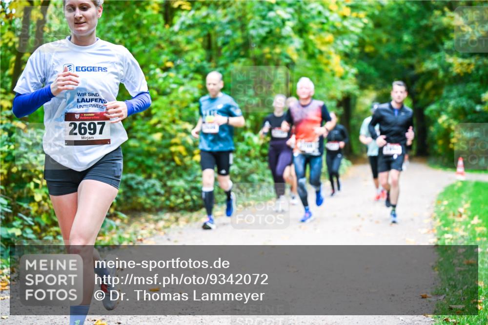 12.10.2025 - Bramfelder Halbmarathon 2025 Dr. Thomas Lammeyer http://msf.ph/oto/9342072 12.10.2025 09:53:55 Laufen 2697 meine-sportfotos.de