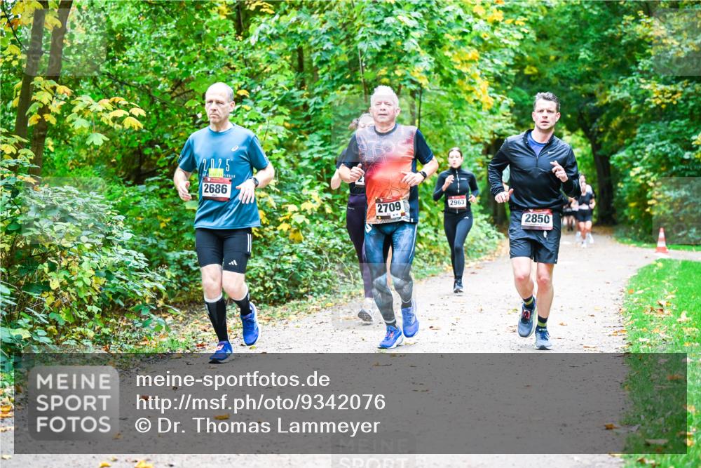 12.10.2025 - Bramfelder Halbmarathon 2025 Dr. Thomas Lammeyer http://msf.ph/oto/9342076 12.10.2025 09:53:56 Laufen 2025, 2686, 2709, 2963, 2850 meine-sportfotos.de