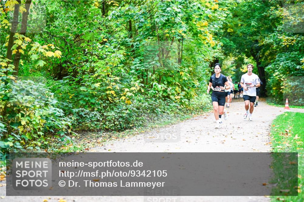12.10.2025 - Bramfelder Halbmarathon 2025 Dr. Thomas Lammeyer http://msf.ph/oto/9342105 12.10.2025 09:54:02 Laufen 2777, 297 meine-sportfotos.de