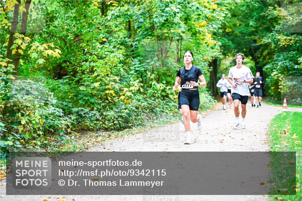 12.10.2025 - Bramfelder Halbmarathon 2025 Dr. Thomas Lammeyer http://msf.ph/oto/9342115 12.10.2025 09:54:03 Laufen 2777 meine-sportfotos.de