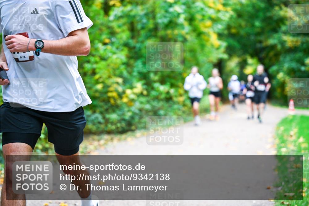 12.10.2025 - Bramfelder Halbmarathon 2025 Dr. Thomas Lammeyer http://msf.ph/oto/9342138 12.10.2025 09:54:07 Laufen 74 meine-sportfotos.de