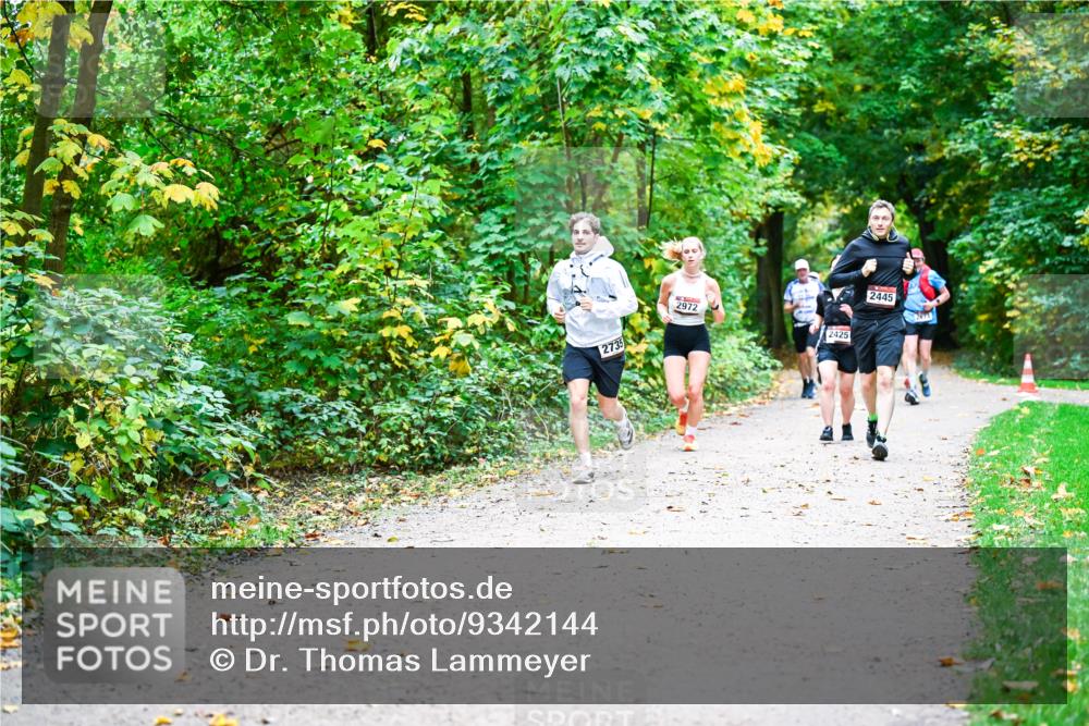 12.10.2025 - Bramfelder Halbmarathon 2025 Dr. Thomas Lammeyer http://msf.ph/oto/9342144 12.10.2025 09:54:08 Laufen 2735, 2972, 2425, 2445 meine-sportfotos.de