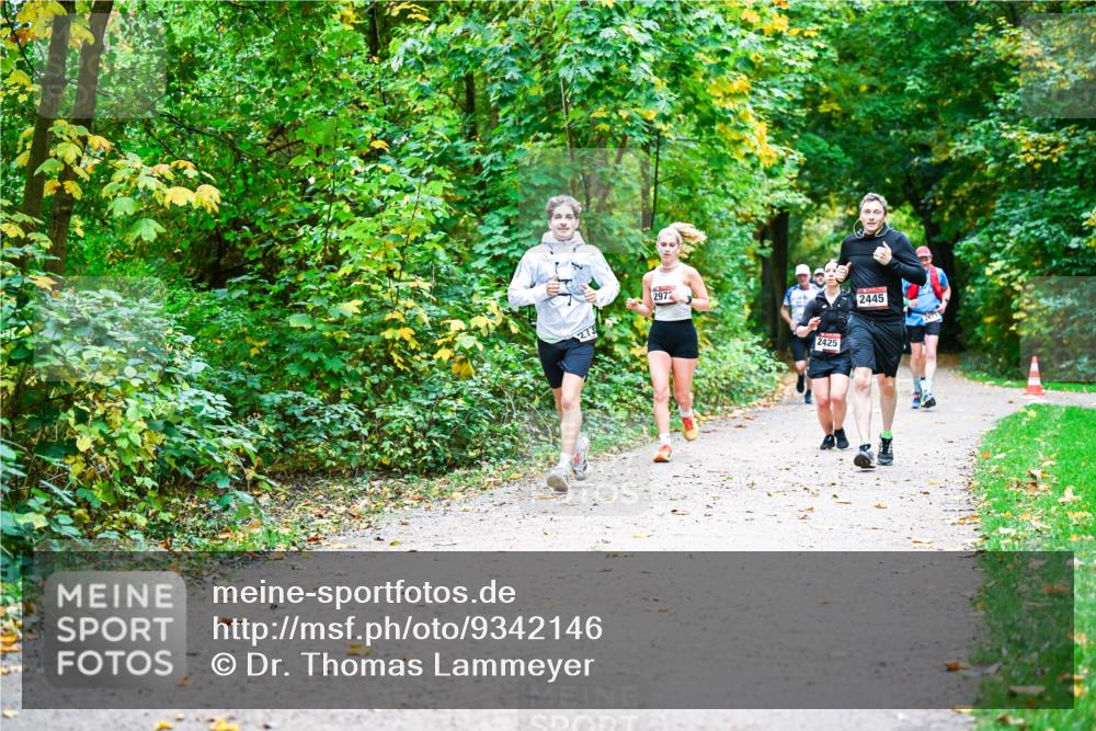 12.10.2025 - Bramfelder Halbmarathon 2025 Dr. Thomas Lammeyer http://msf.ph/oto/9342146 12.10.2025 09:54:08 Laufen 273, 2972, 2425, 2445 meine-sportfotos.de