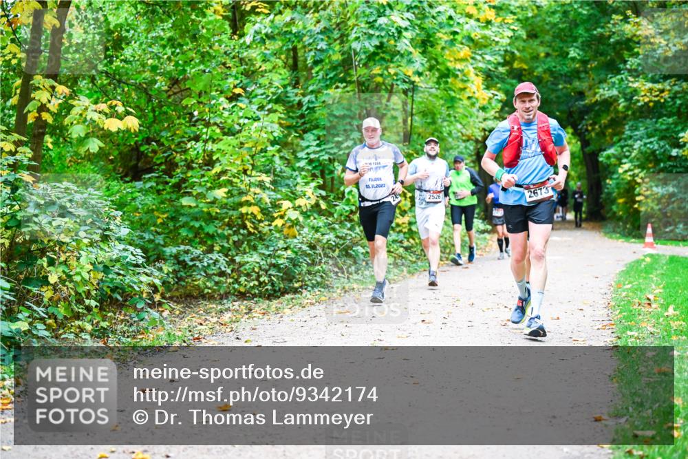 12.10.2025 - Bramfelder Halbmarathon 2025 Dr. Thomas Lammeyer http://msf.ph/oto/9342174 12.10.2025 09:54:13 Laufen 05, 11, 2023, 2526, 2673 meine-sportfotos.de