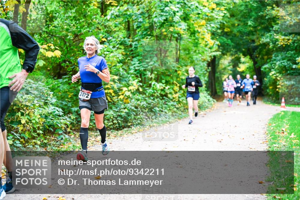 12.10.2025 - Bramfelder Halbmarathon 2025 Dr. Thomas Lammeyer http://msf.ph/oto/9342211 12.10.2025 09:54:19 Laufen 2472, 3464 meine-sportfotos.de