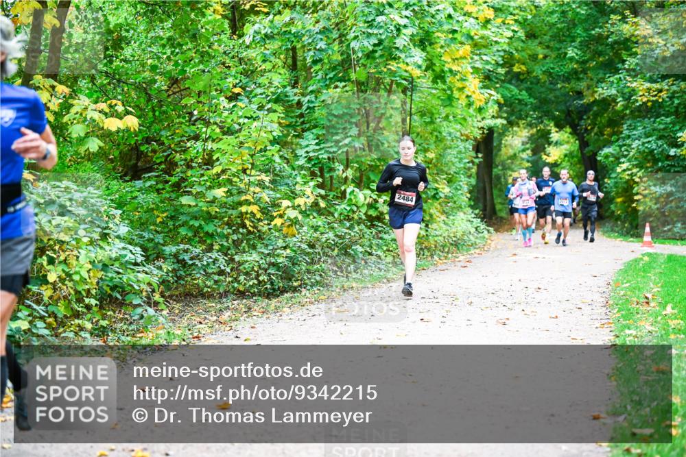 12.10.2025 - Bramfelder Halbmarathon 2025 Dr. Thomas Lammeyer http://msf.ph/oto/9342215 12.10.2025 09:54:20 Laufen 2484 meine-sportfotos.de