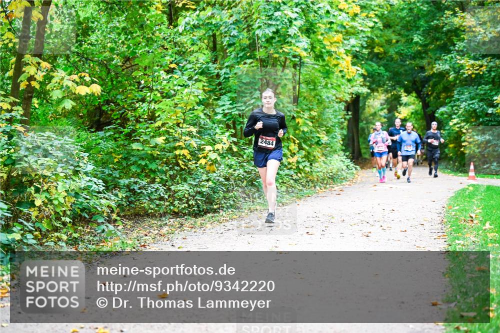 12.10.2025 - Bramfelder Halbmarathon 2025 Dr. Thomas Lammeyer http://msf.ph/oto/9342220 12.10.2025 09:54:20 Laufen 2484 meine-sportfotos.de