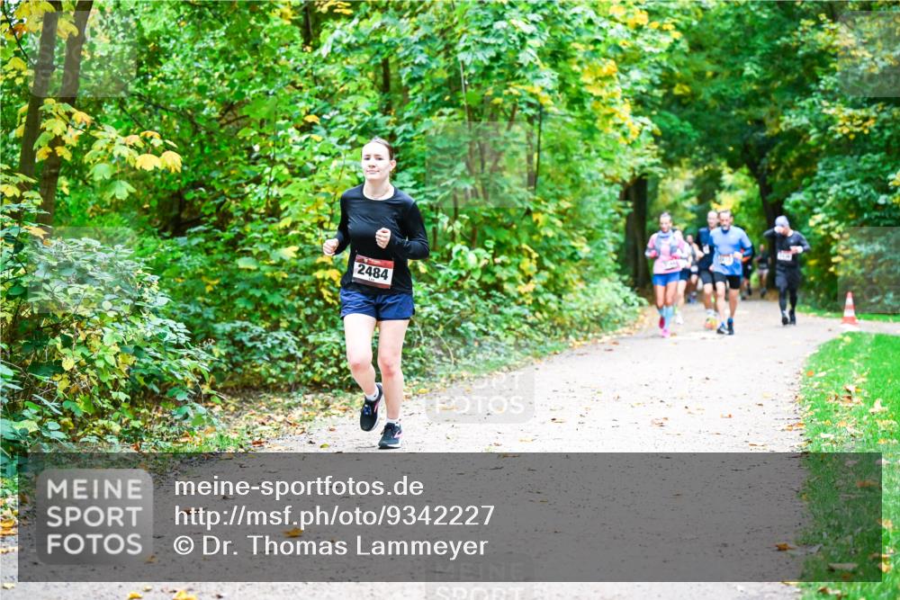 12.10.2025 - Bramfelder Halbmarathon 2025 Dr. Thomas Lammeyer http://msf.ph/oto/9342227 12.10.2025 09:54:21 Laufen 2484 meine-sportfotos.de