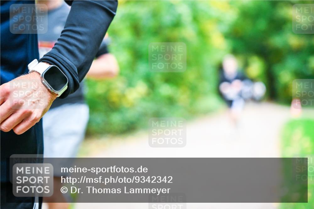 12.10.2025 - Bramfelder Halbmarathon 2025 Dr. Thomas Lammeyer http://msf.ph/oto/9342342 12.10.2025 09:54:41 Laufen  meine-sportfotos.de