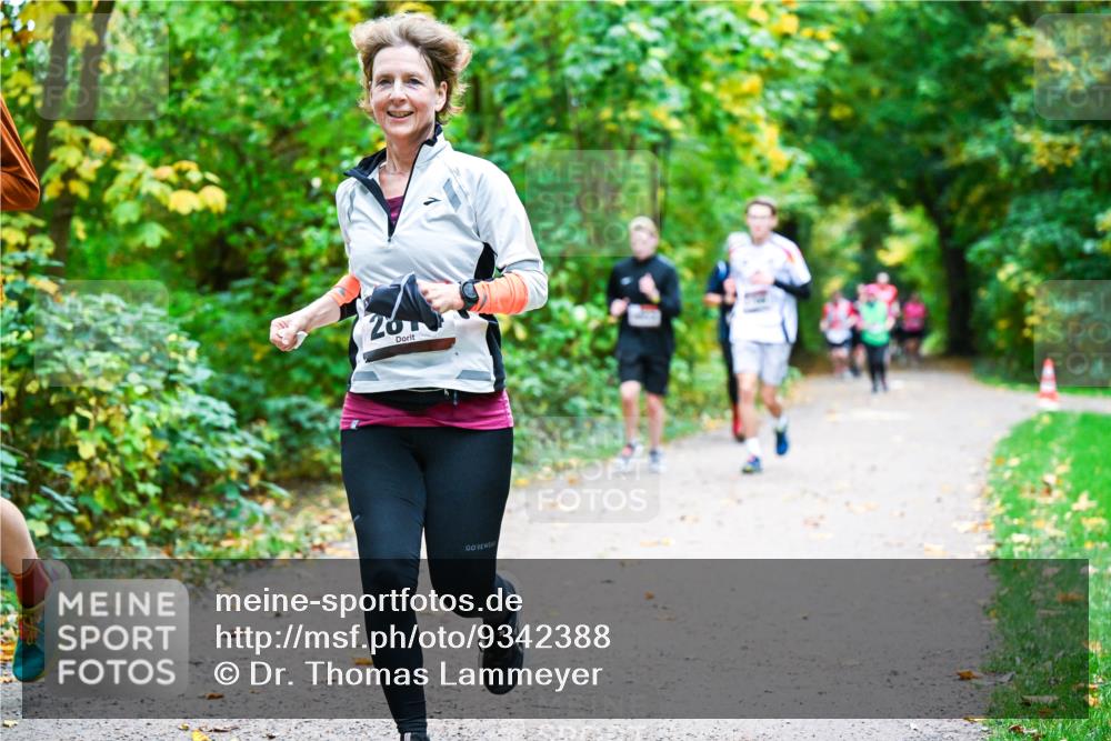 12.10.2025 - Bramfelder Halbmarathon 2025 Dr. Thomas Lammeyer http://msf.ph/oto/9342388 12.10.2025 09:54:52 Laufen  meine-sportfotos.de