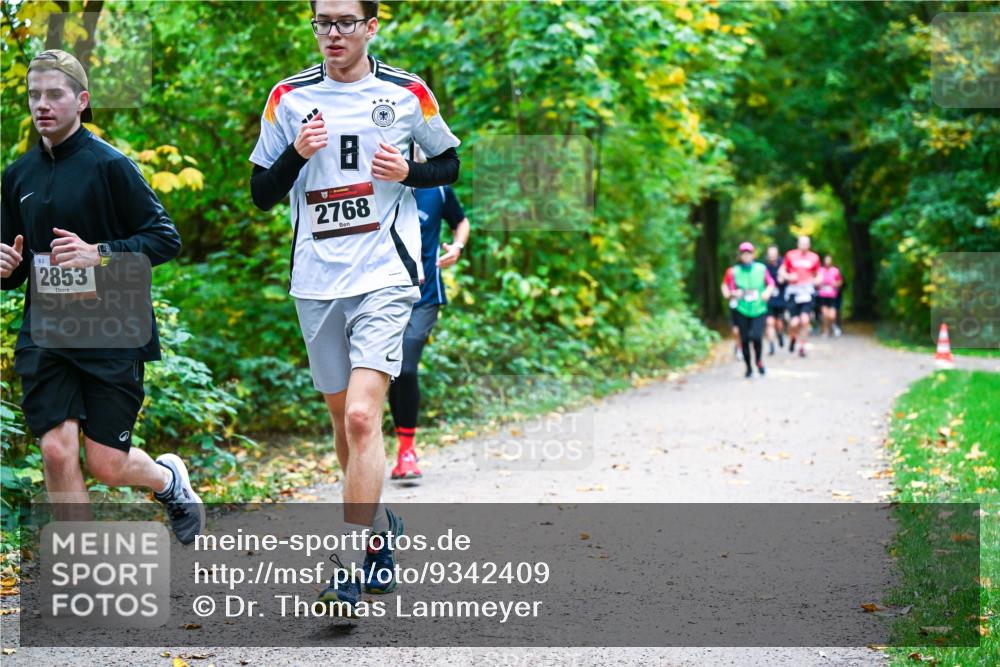 12.10.2025 - Bramfelder Halbmarathon 2025 Dr. Thomas Lammeyer http://msf.ph/oto/9342409 12.10.2025 09:54:56 Laufen 82, 2853, 2768 meine-sportfotos.de