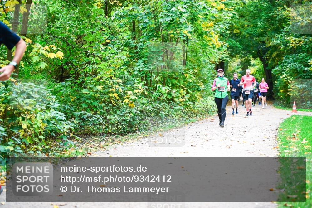 12.10.2025 - Bramfelder Halbmarathon 2025 Dr. Thomas Lammeyer http://msf.ph/oto/9342412 12.10.2025 09:54:58 Laufen 2995, 2776 meine-sportfotos.de