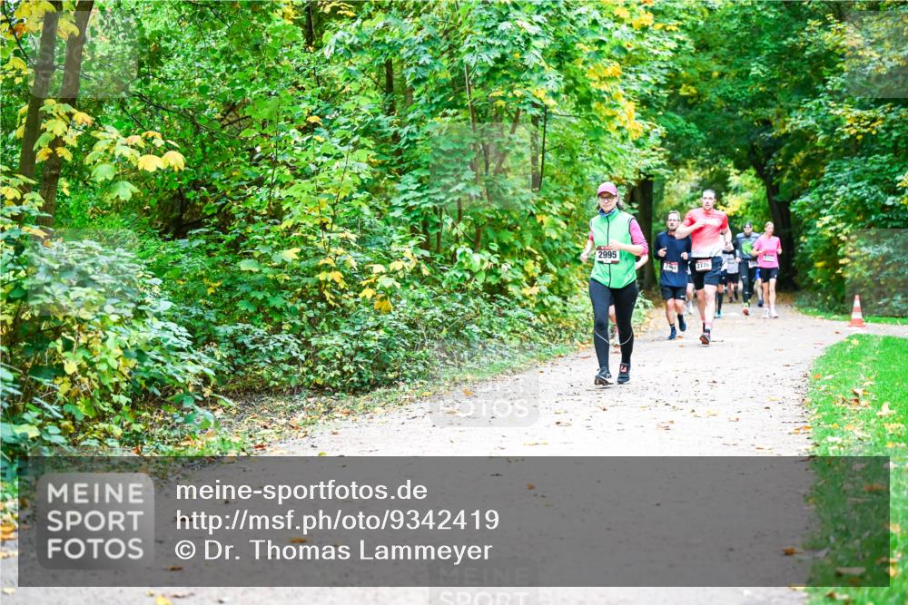 12.10.2025 - Bramfelder Halbmarathon 2025 Dr. Thomas Lammeyer http://msf.ph/oto/9342419 12.10.2025 09:54:59 Laufen 2995, 2776 meine-sportfotos.de