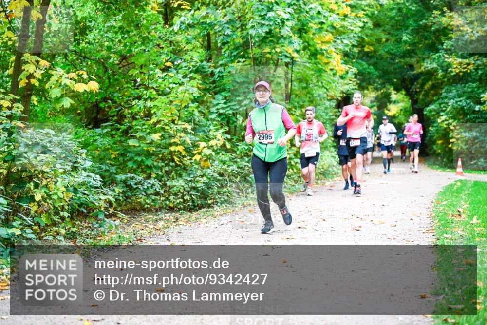 12.10.2025 - Bramfelder Halbmarathon 2025 Dr. Thomas Lammeyer http://msf.ph/oto/9342427 12.10.2025 09:55:00 Laufen 2995, 22776 meine-sportfotos.de