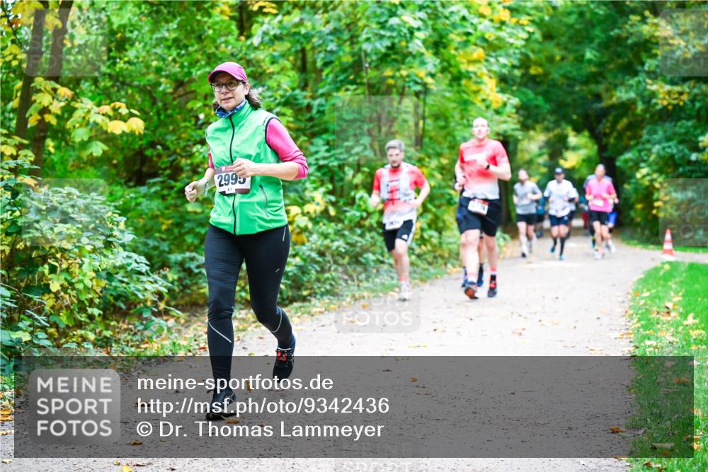 12.10.2025 - Bramfelder Halbmarathon 2025 Dr. Thomas Lammeyer http://msf.ph/oto/9342436 12.10.2025 09:55:01 Laufen 2995 meine-sportfotos.de