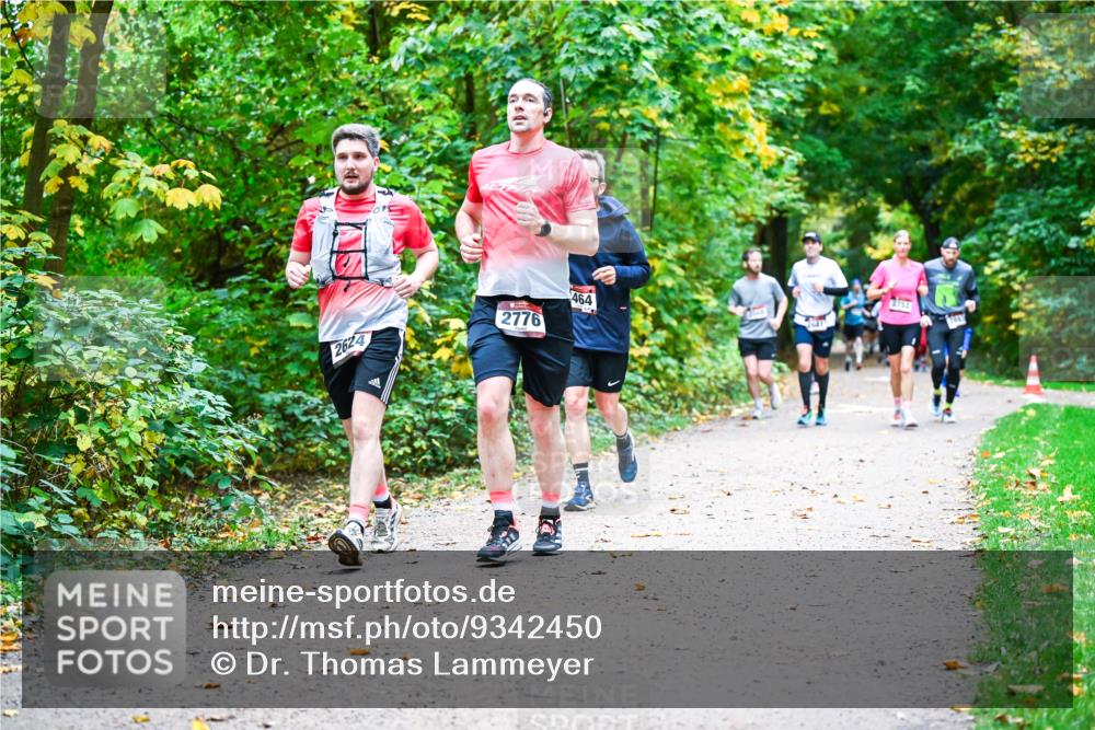 12.10.2025 - Bramfelder Halbmarathon 2025 Dr. Thomas Lammeyer http://msf.ph/oto/9342450 12.10.2025 09:55:03 Laufen 2776 meine-sportfotos.de