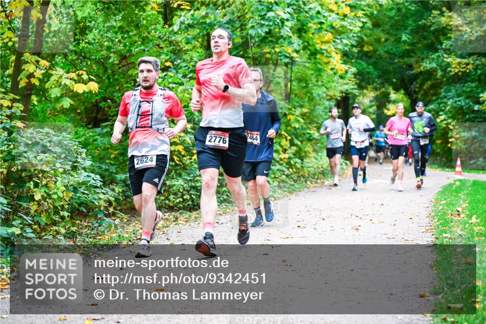 12.10.2025 - Bramfelder Halbmarathon 2025 Dr. Thomas Lammeyer http://msf.ph/oto/9342451 12.10.2025 09:55:04 Laufen 2776, 2624 meine-sportfotos.de