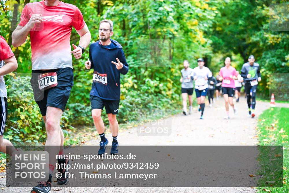 12.10.2025 - Bramfelder Halbmarathon 2025 Dr. Thomas Lammeyer http://msf.ph/oto/9342459 12.10.2025 09:55:05 Laufen 2776, 2464 meine-sportfotos.de