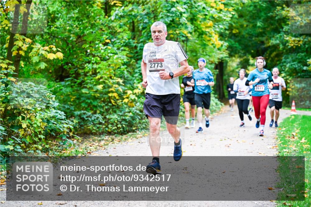 12.10.2025 - Bramfelder Halbmarathon 2025 Dr. Thomas Lammeyer http://msf.ph/oto/9342517 12.10.2025 09:55:13 Laufen 2773, 2463, 2611, 2540 meine-sportfotos.de