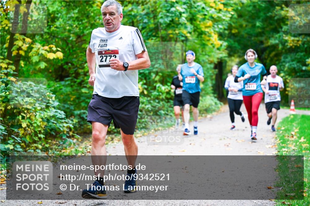 12.10.2025 - Bramfelder Halbmarathon 2025 Dr. Thomas Lammeyer http://msf.ph/oto/9342521 12.10.2025 09:55:14 Laufen 2772, 2611 meine-sportfotos.de