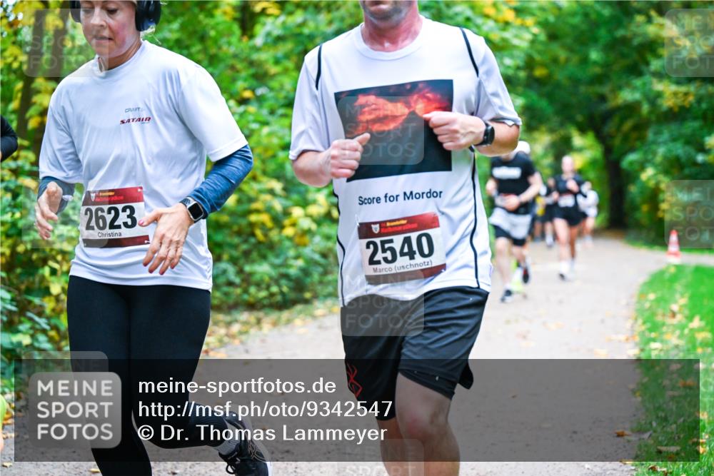 12.10.2025 - Bramfelder Halbmarathon 2025 Dr. Thomas Lammeyer http://msf.ph/oto/9342547 12.10.2025 09:55:18 Laufen 2623, 2540 meine-sportfotos.de