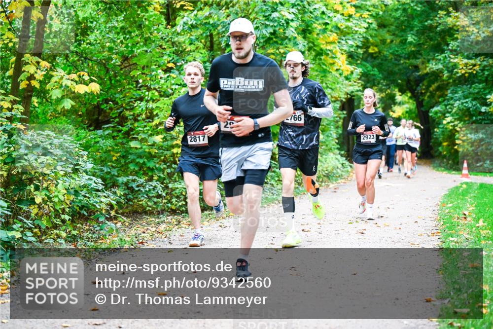 12.10.2025 - Bramfelder Halbmarathon 2025 Dr. Thomas Lammeyer http://msf.ph/oto/9342560 12.10.2025 09:55:21 Laufen 2817, 20, 766, 2923 meine-sportfotos.de