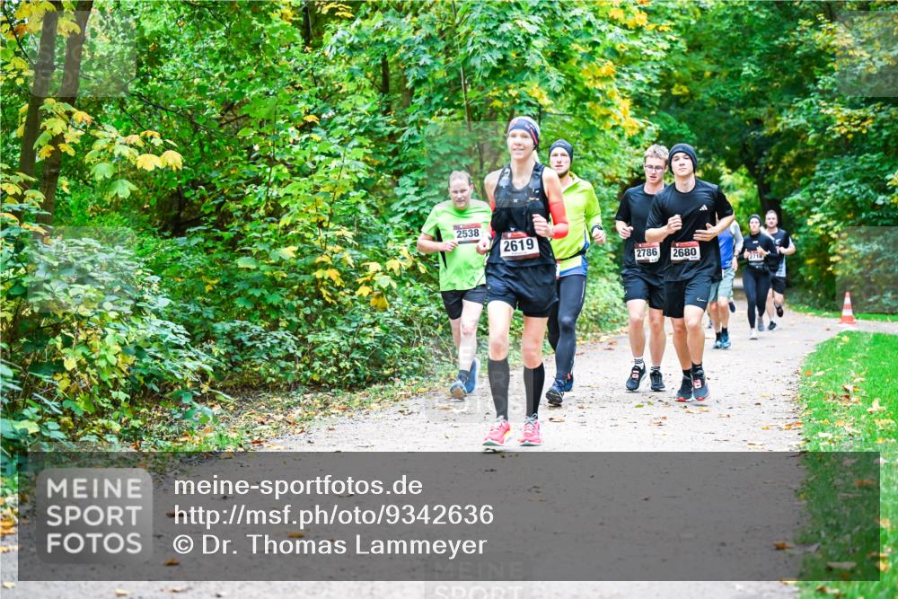 12.10.2025 - Bramfelder Halbmarathon 2025 Dr. Thomas Lammeyer http://msf.ph/oto/9342636 12.10.2025 09:55:33 Laufen 2538, 2619, 2786, 2680, 2718 meine-sportfotos.de