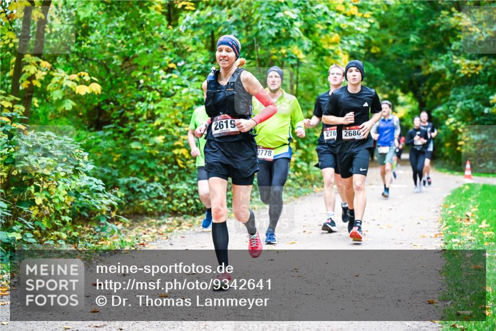 12.10.2025 - Bramfelder Halbmarathon 2025 Dr. Thomas Lammeyer http://msf.ph/oto/9342641 12.10.2025 09:55:33 Laufen 2619, 2778, 278, 2686 meine-sportfotos.de