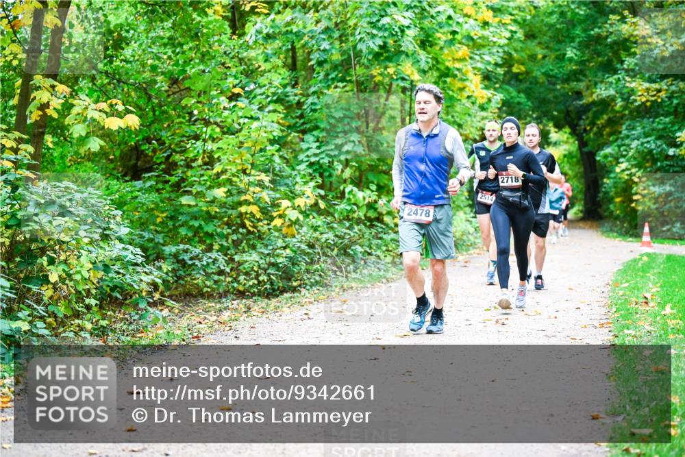 12.10.2025 - Bramfelder Halbmarathon 2025 Dr. Thomas Lammeyer http://msf.ph/oto/9342661 12.10.2025 09:55:37 Laufen 2478, 2514, 2718 meine-sportfotos.de