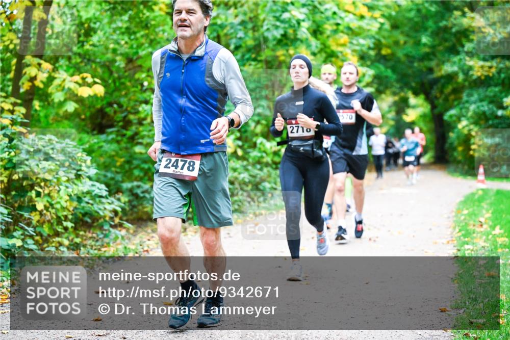 12.10.2025 - Bramfelder Halbmarathon 2025 Dr. Thomas Lammeyer http://msf.ph/oto/9342671 12.10.2025 09:55:38 Laufen 2478, 2710, 570 meine-sportfotos.de